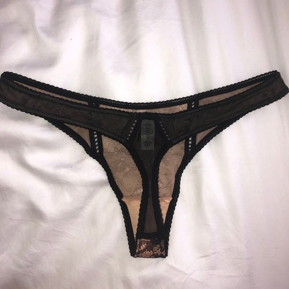 La Perla Set with Bra and Thong - Picture 8 of 11